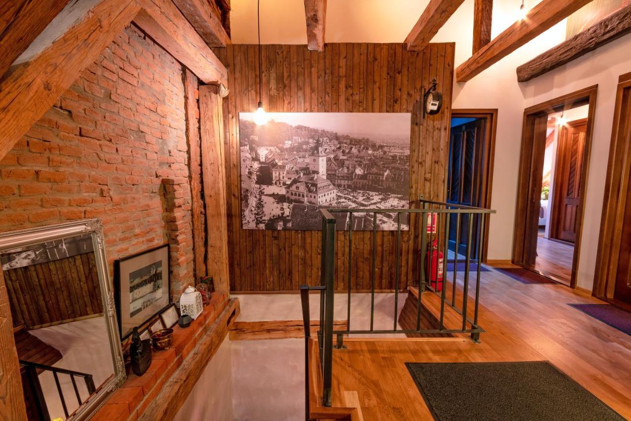 Wood House Republicii Hotel Brasov Luaran gambar