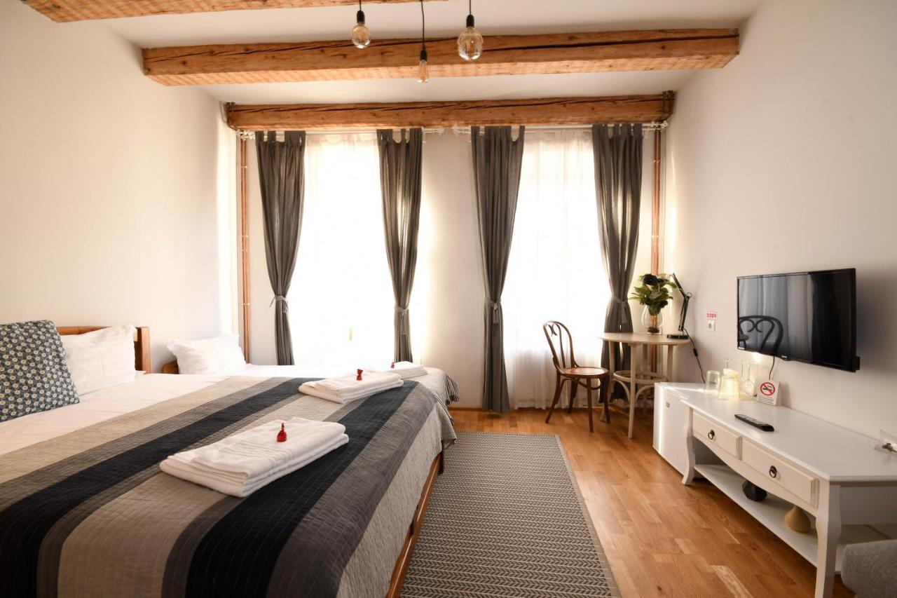 Wood House Republicii Hotel Brasov Luaran gambar