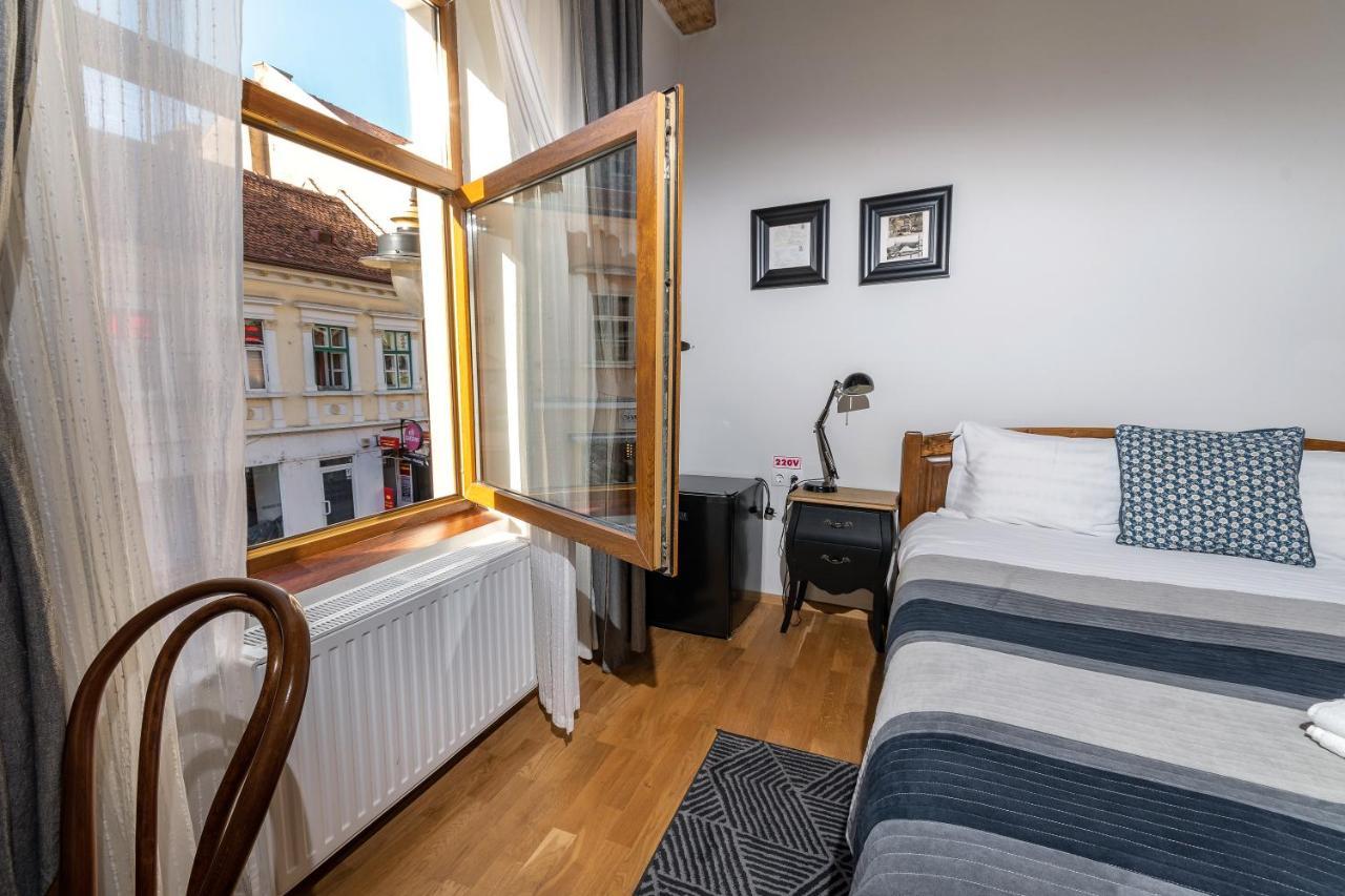 Wood House Republicii Hotel Brasov Luaran gambar