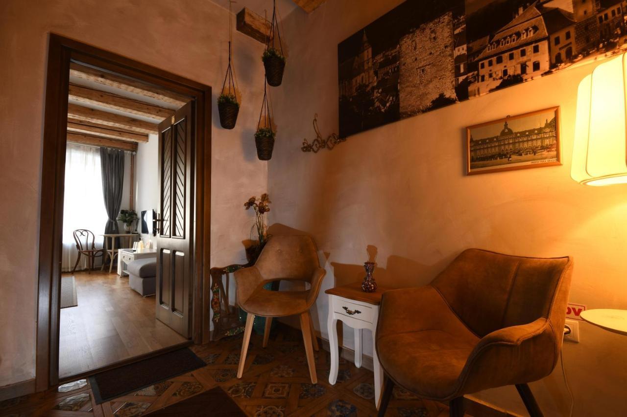 Wood House Republicii Hotel Brasov Luaran gambar