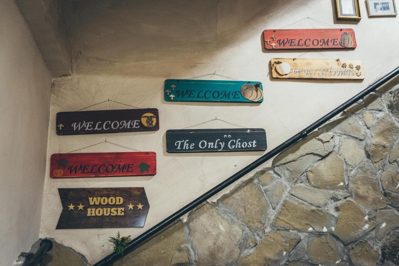 Wood House Republicii Hotel Brasov Luaran gambar