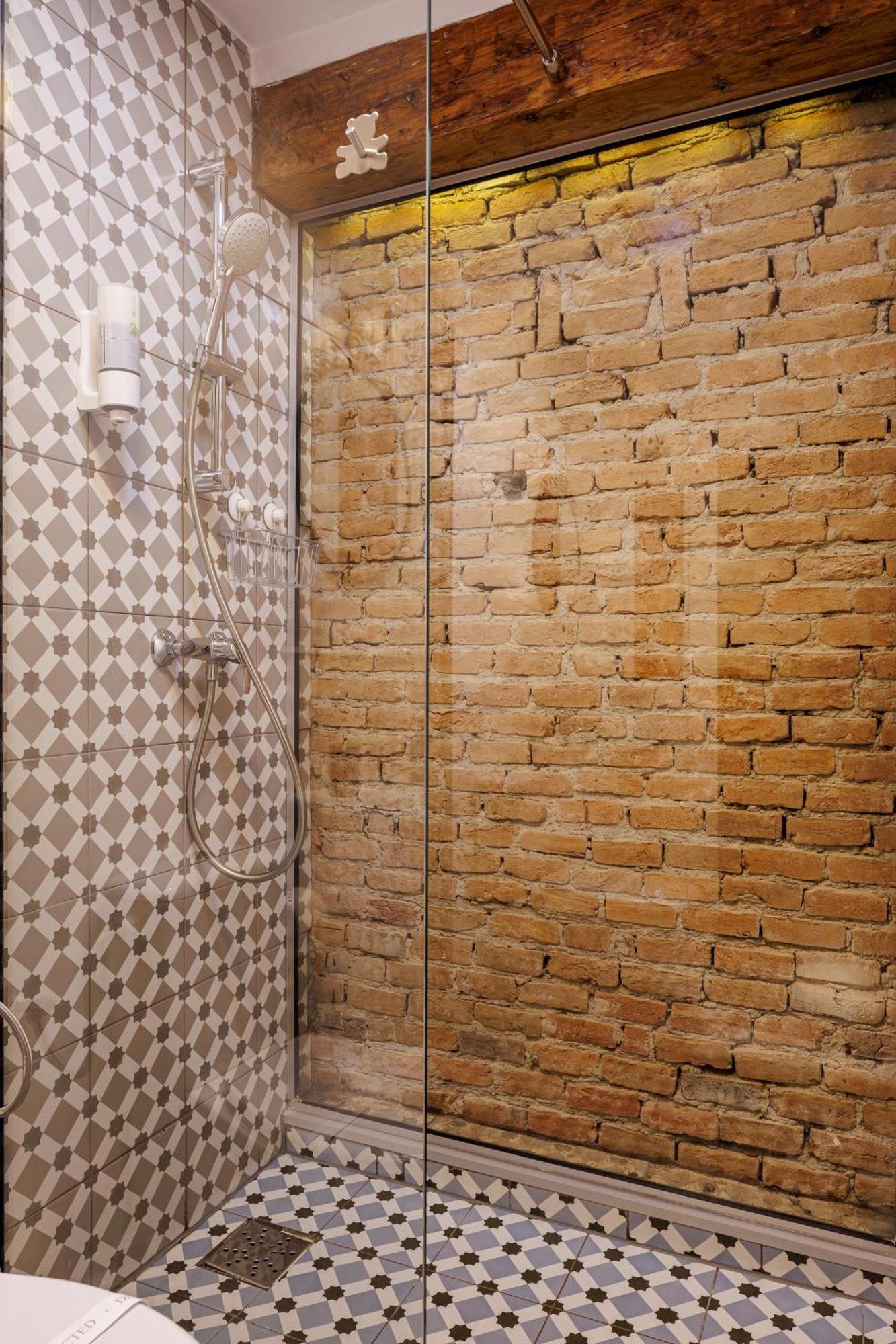 Wood House Republicii Hotel Brasov Luaran gambar