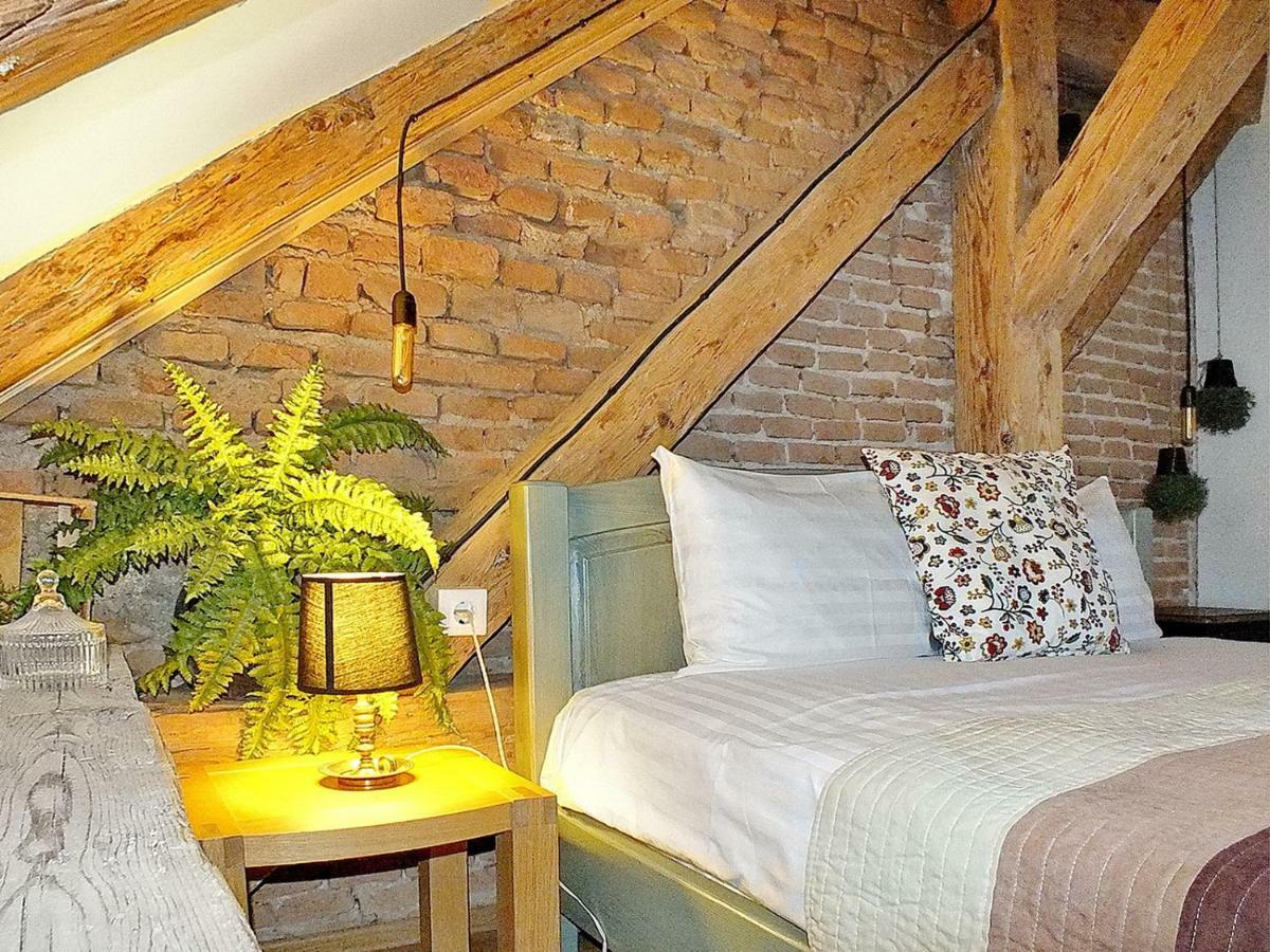 Wood House Republicii Hotel Brasov Luaran gambar
