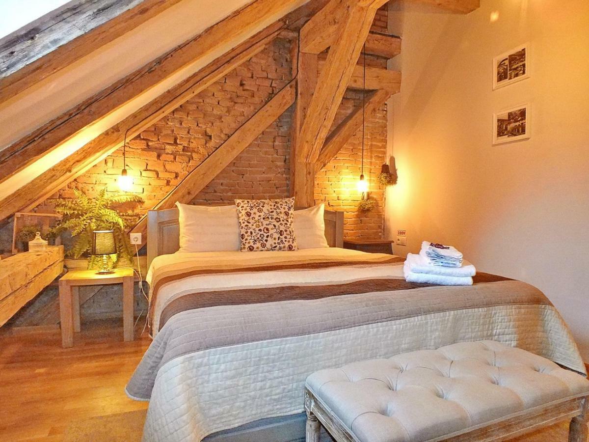 Wood House Republicii Hotel Brasov Luaran gambar