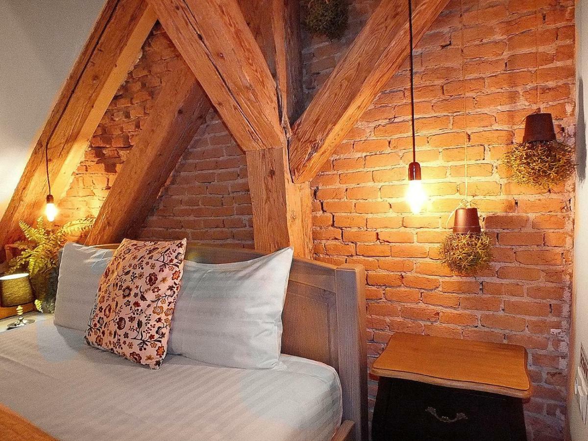 Wood House Republicii Hotel Brasov Luaran gambar